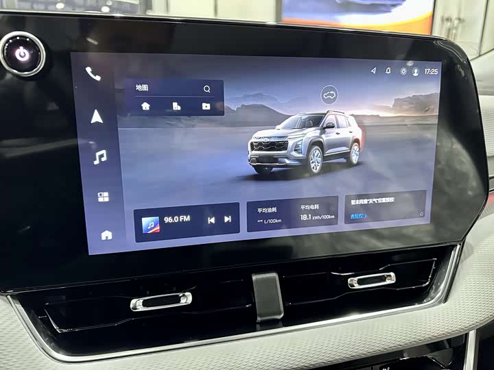 Фото 3 - Chevrolet Equinox Plus