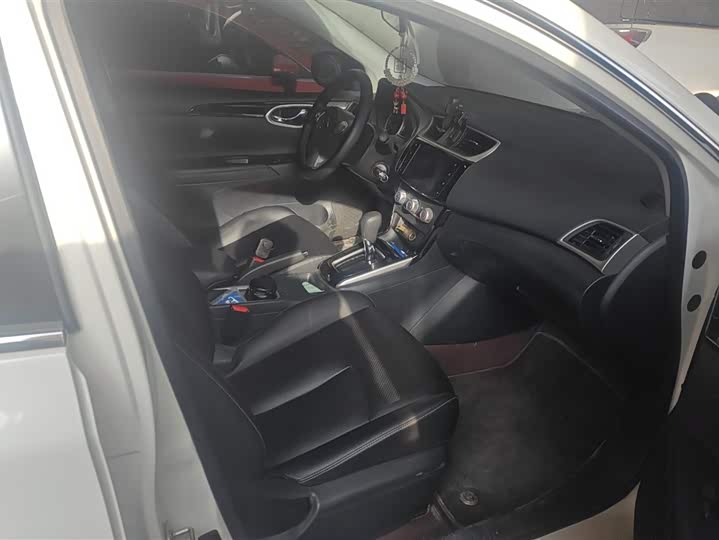 Фото 8 - Nissan Sylphy