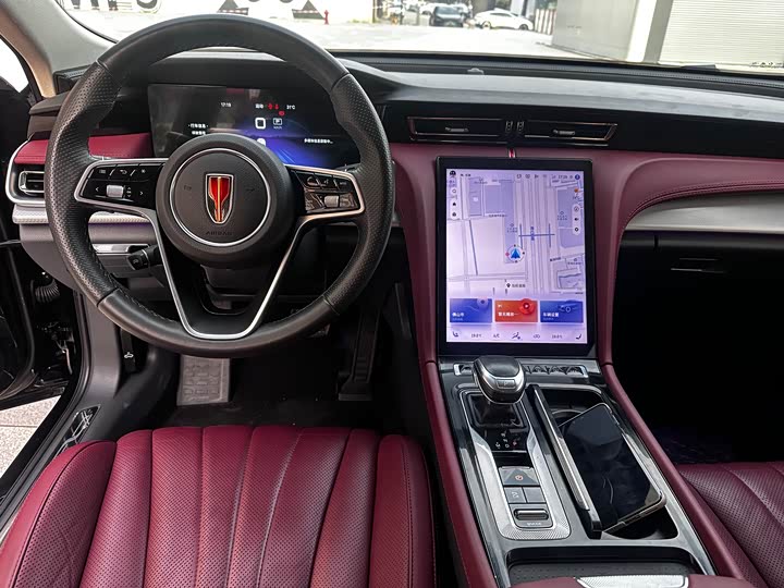 Фото 6 - Hongqi H5