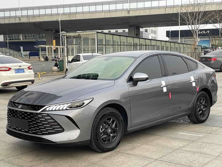 Фото 1 - BYD Qin Plus