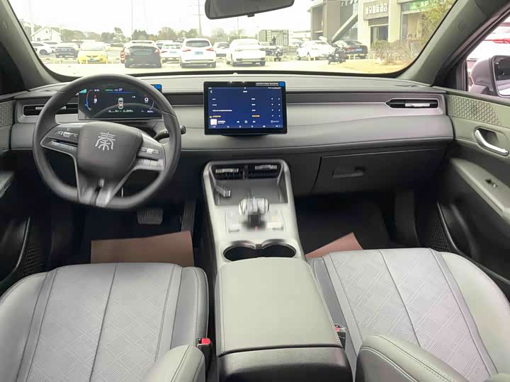 Фото 9 - BYD Qin Plus