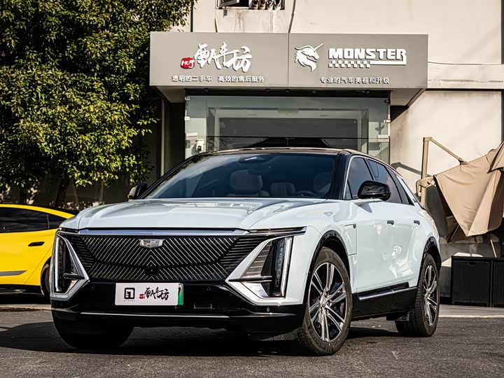 Фото 1 - Cadillac Lyriq