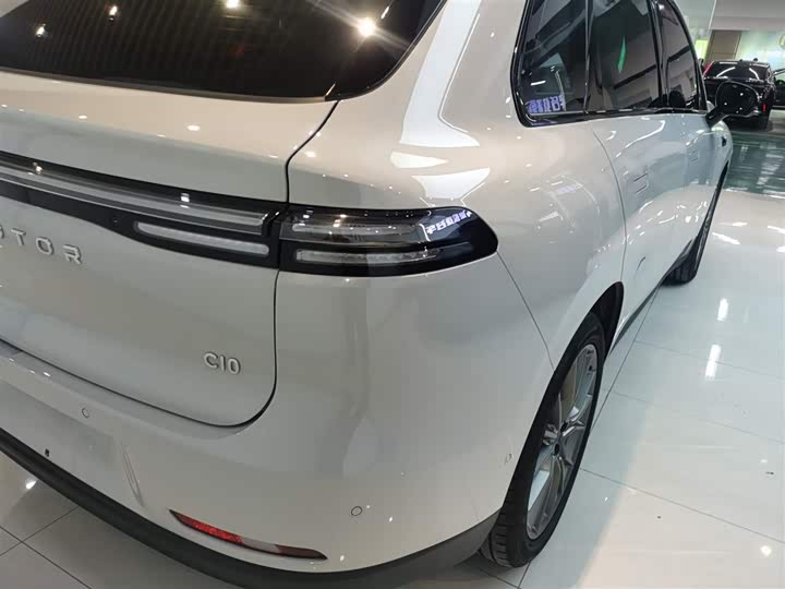 Фото 8 - Leapmotor C10