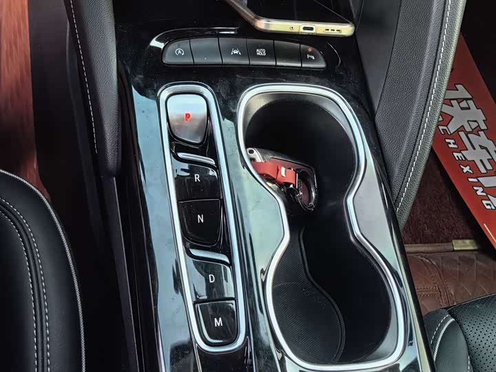 Фото 9 - Buick Envision Plus