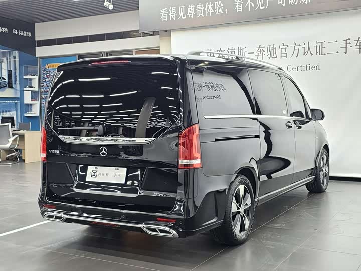 Фото 3 - Mercedes-Benz V-Class