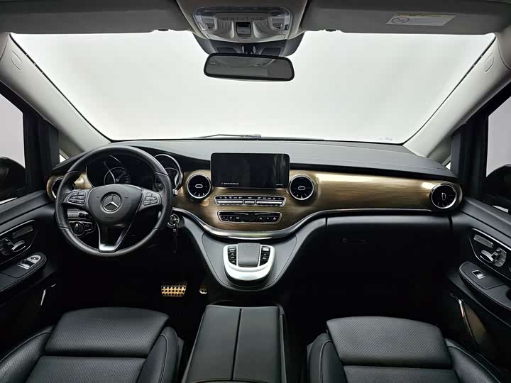 Фото 8 - Mercedes-Benz V-Class