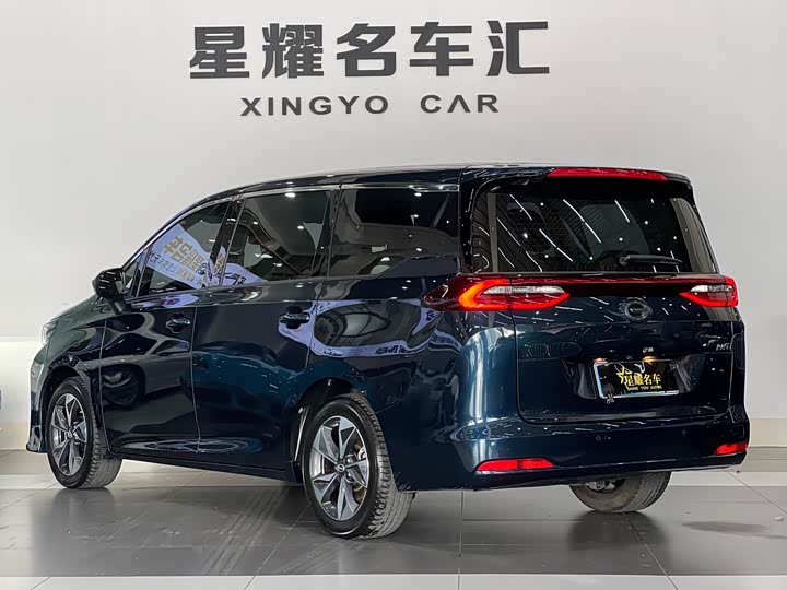 Фото 2 - GAC Trumpchi M6