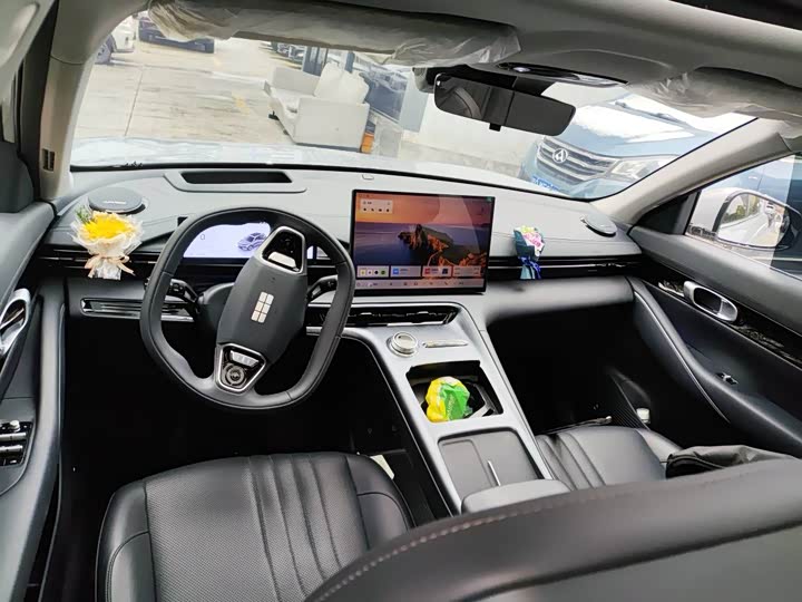 Фото 3 - Geely Galaxy E5