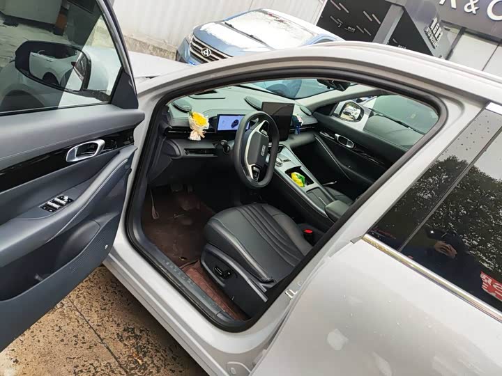 Фото 5 - Geely Galaxy E5