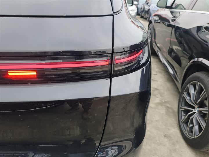 Фото 8 - LiXiang L6