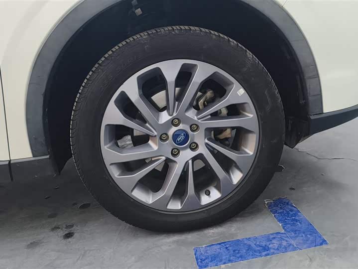 Фото 6 - Ford Equator