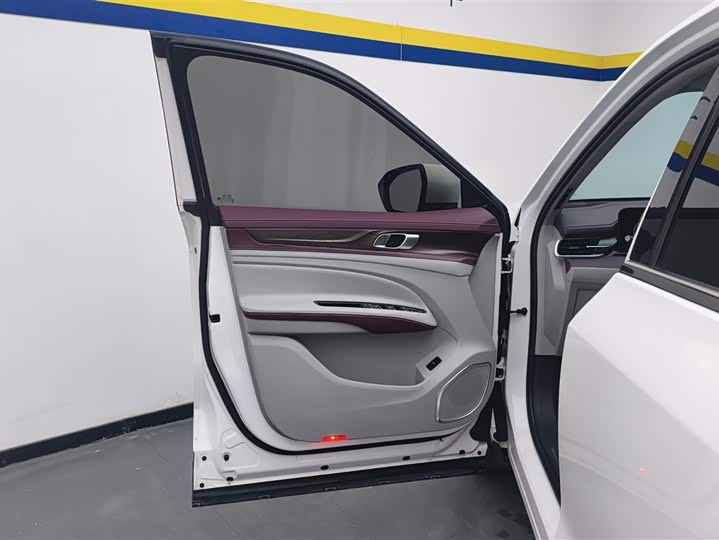 Фото 7 - Ford Equator