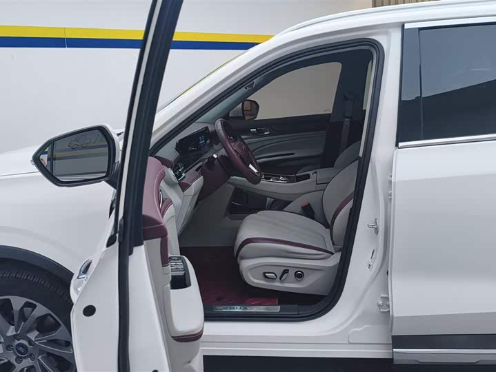 Фото 9 - Ford Equator