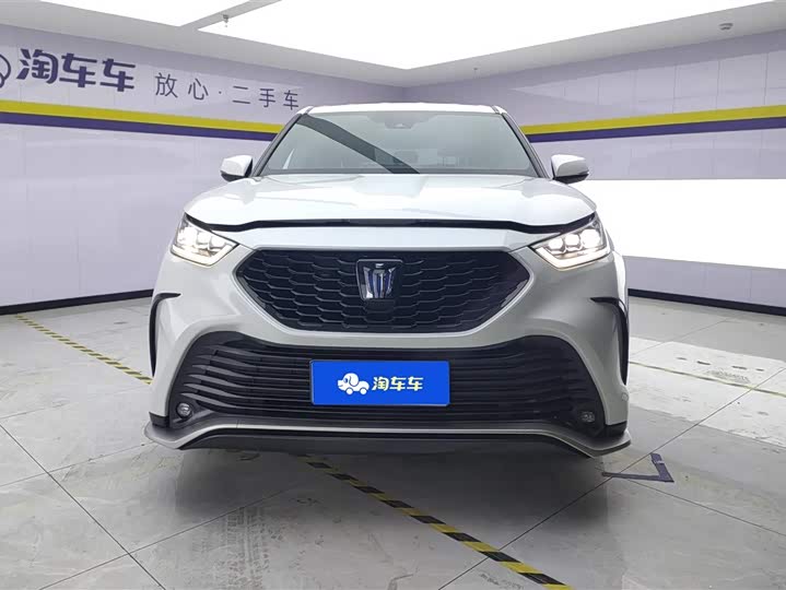 Фото 2 - Toyota Crown Kluger