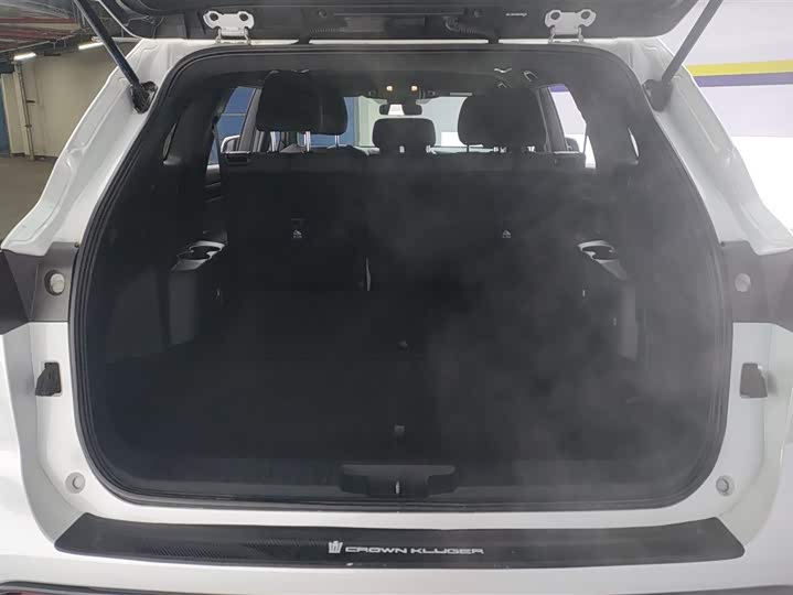 Фото 4 - Toyota Crown Kluger