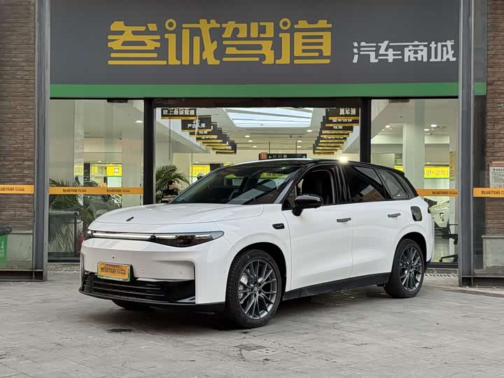 Фото 1 - Leapmotor C10