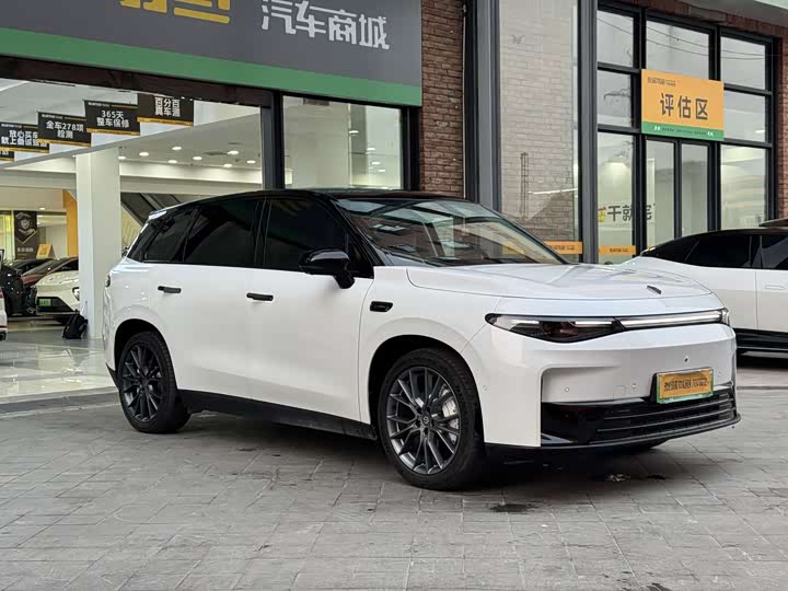 Фото 3 - Leapmotor C10