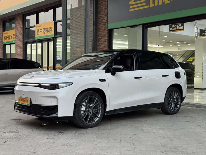 Фото 4 - Leapmotor C10