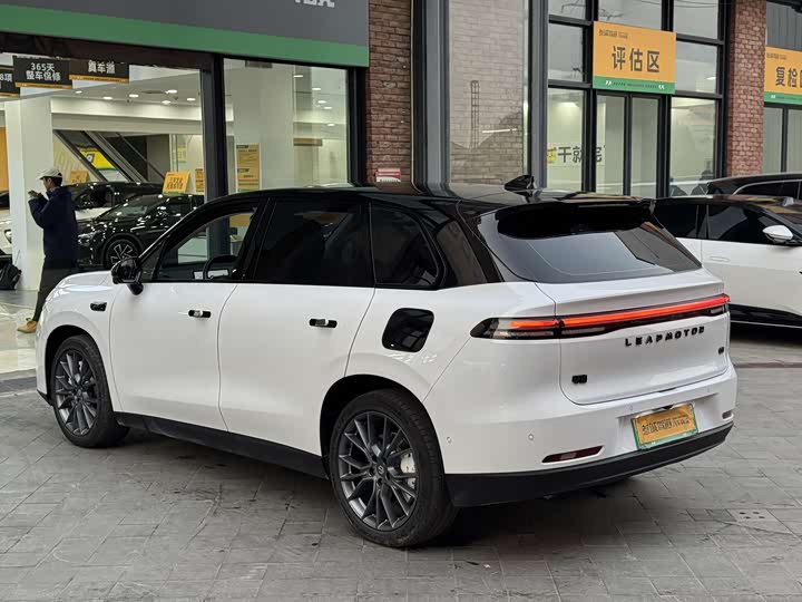 Фото 6 - Leapmotor C10