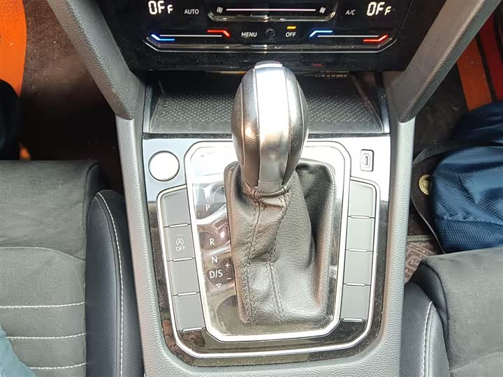 Фото 7 - Volkswagen Magotan