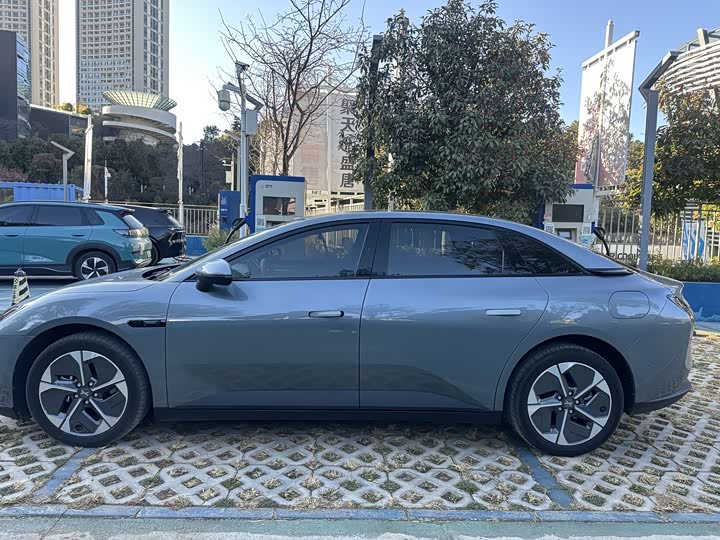 Фото 3 - XPeng Mona M03