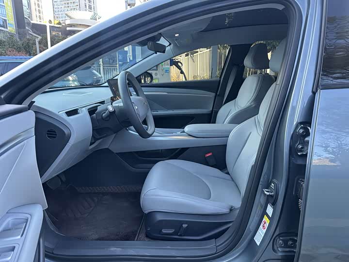 Фото 4 - XPeng Mona M03