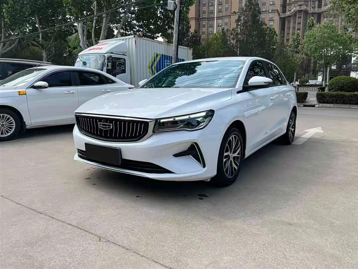 Фото 1 - Geely Emgrand