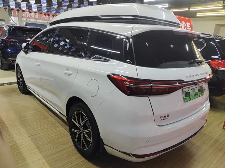 Фото 5 - BYD Song Max Hybrid