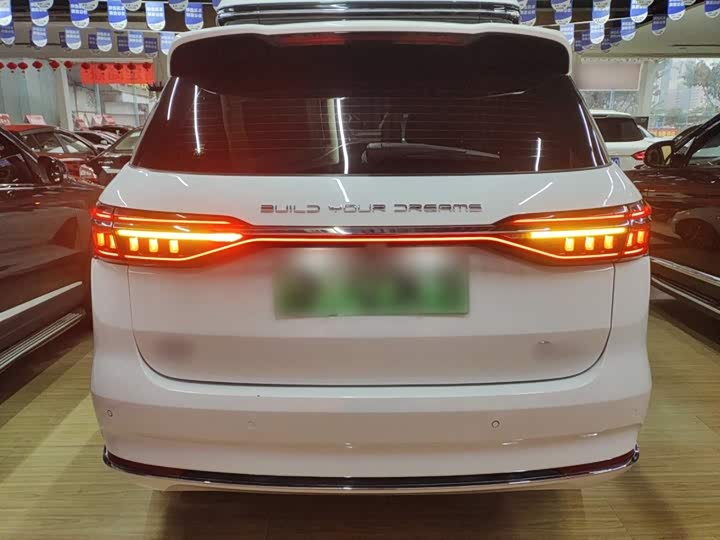 Фото 6 - BYD Song Max Hybrid