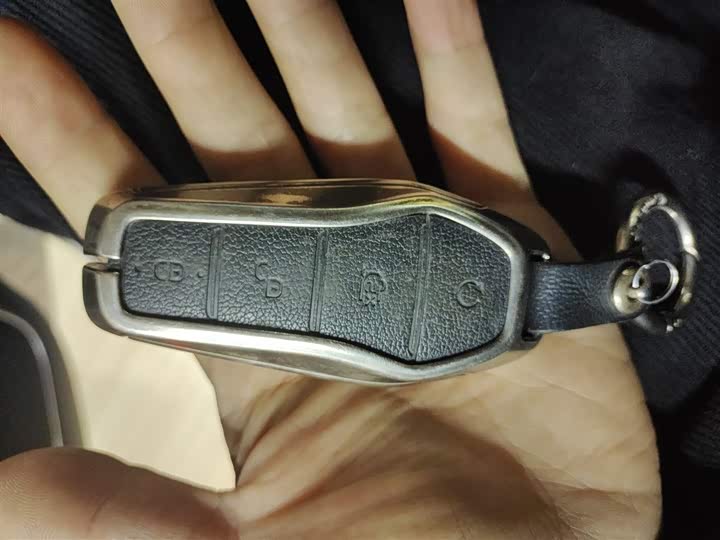 Фото 9 - BYD Song Max Hybrid