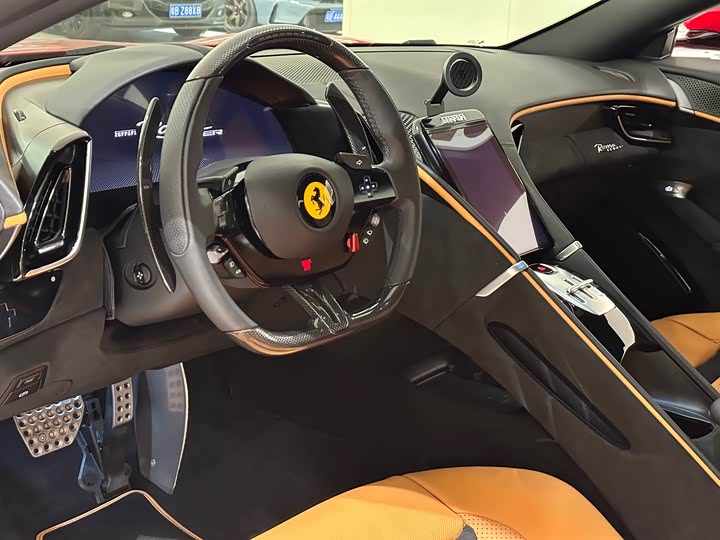 Фото 5 - Ferrari Roma