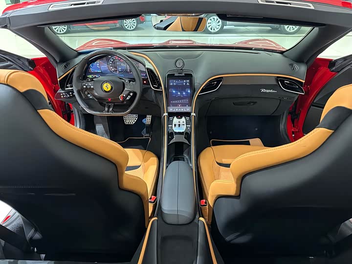 Фото 8 - Ferrari Roma