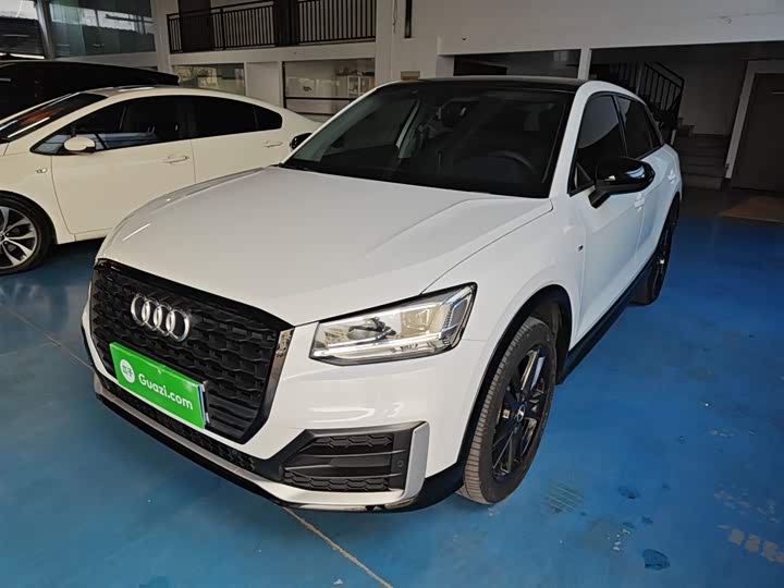 Фото 1 - Audi Q2L