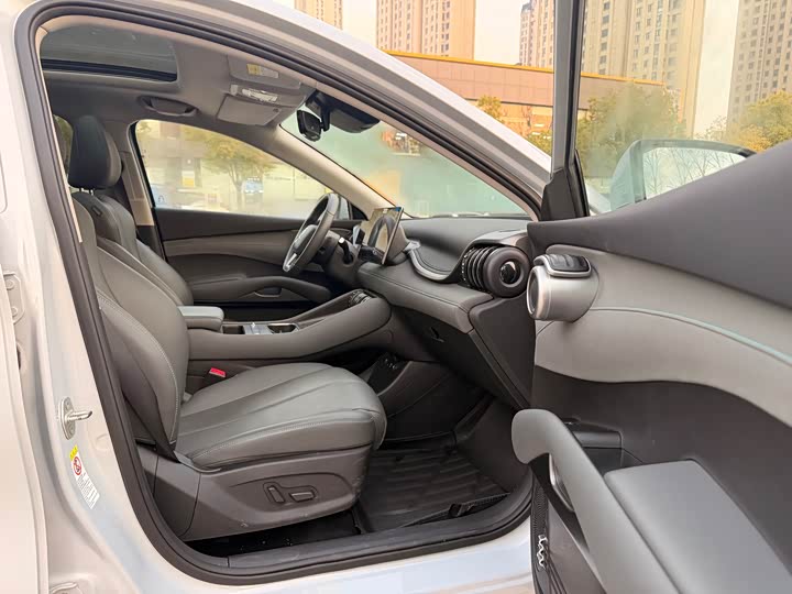 Фото 6 - BYD Yuan Plus