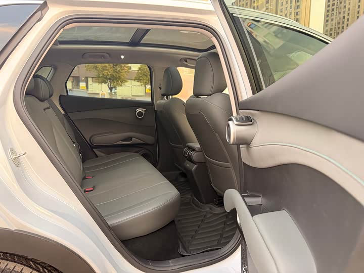 Фото 7 - BYD Yuan Plus