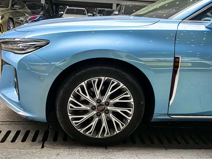 Фото 6 - Hongqi H5