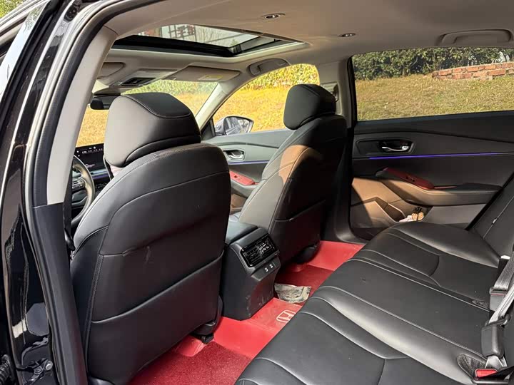 Фото 9 - Honda Accord