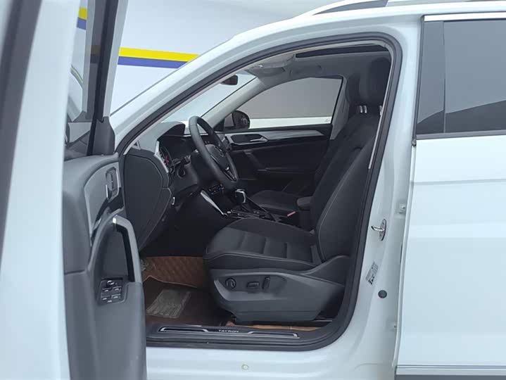 Фото 9 - Volkswagen Tayron