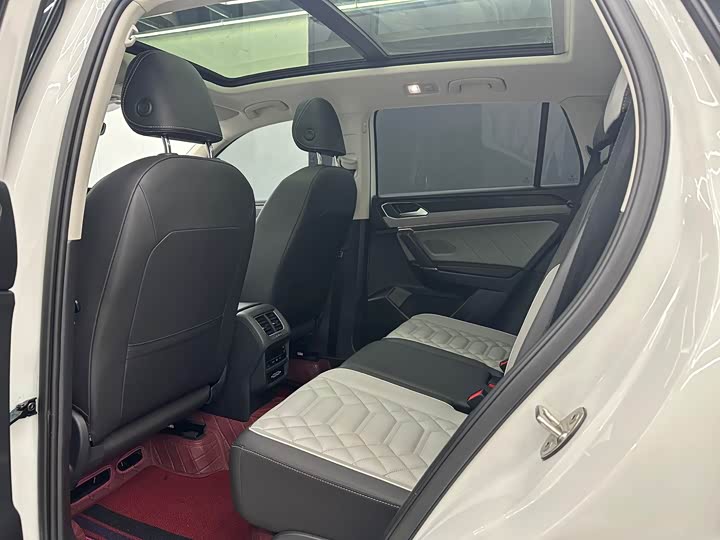 Фото 5 - Volkswagen Tayron