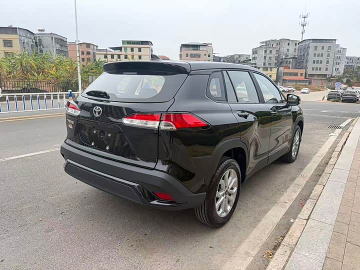 Фото 2 - Toyota Frontlander