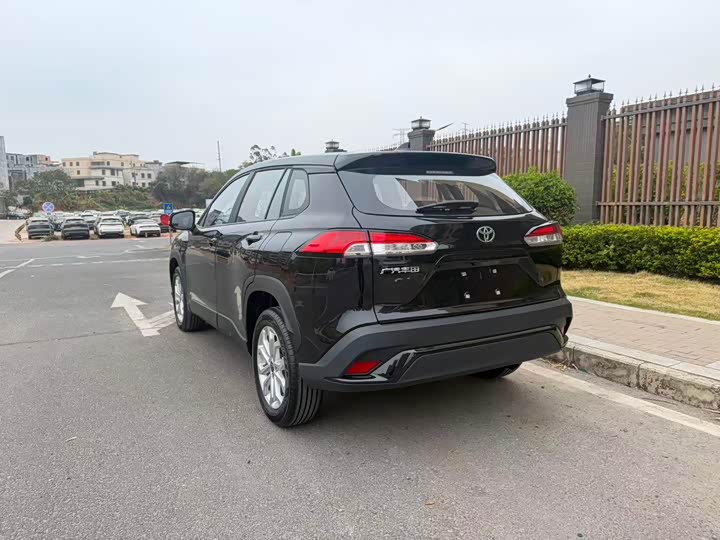 Фото 3 - Toyota Frontlander