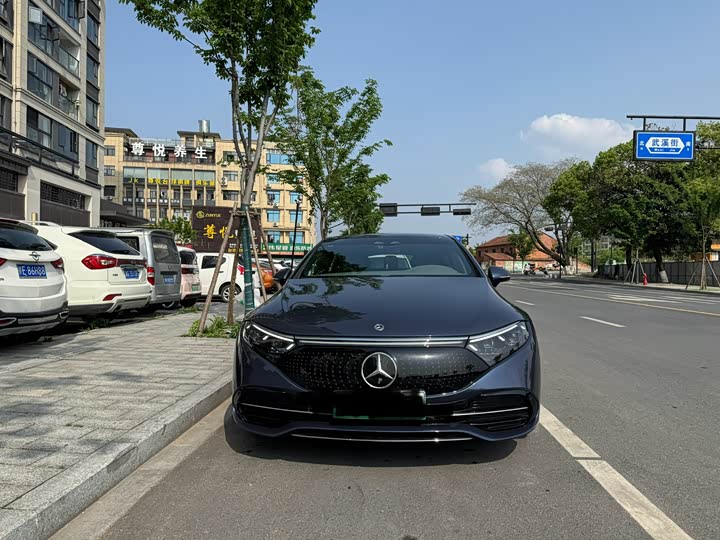 Фото 3 - Mercedes-Benz EQS