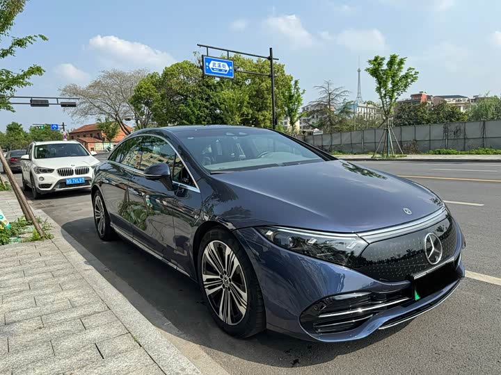 Фото 4 - Mercedes-Benz EQS