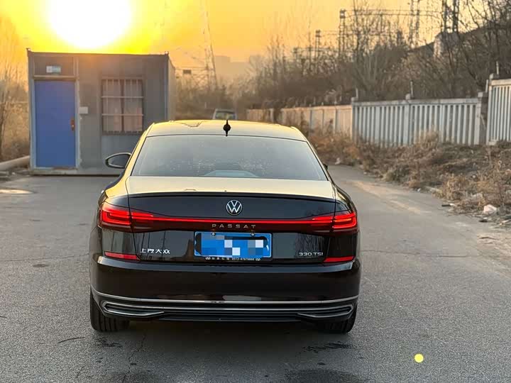 Фото 4 - Volkswagen Passat