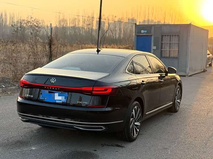 Фото 5 - Volkswagen Passat