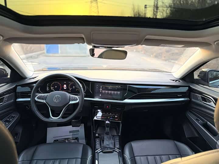 Фото 8 - Volkswagen Passat