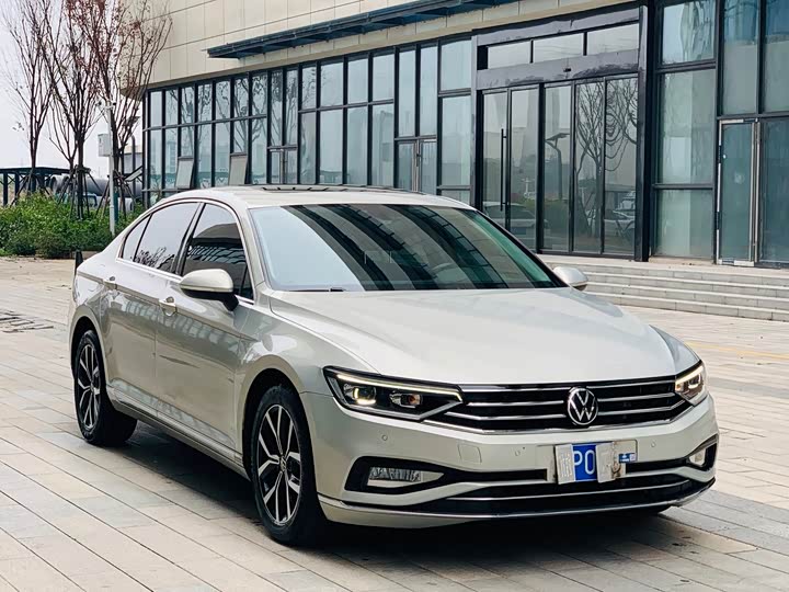 Фото 2 - Volkswagen Magotan