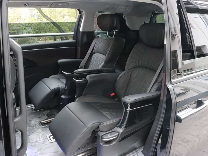 Фото 7 - GAC Trumpchi M8