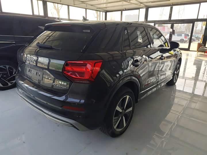Фото 7 - Audi Q2L e-tron