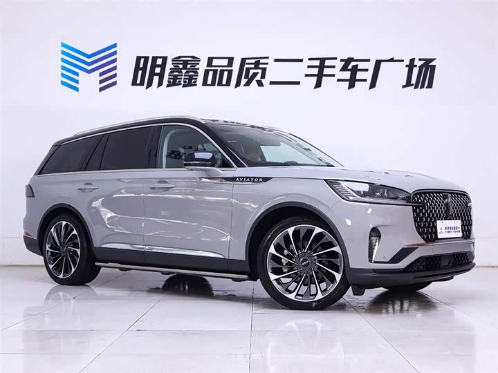 Фото 5 - Lincoln Aviator